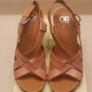 Tan Wedge_GB